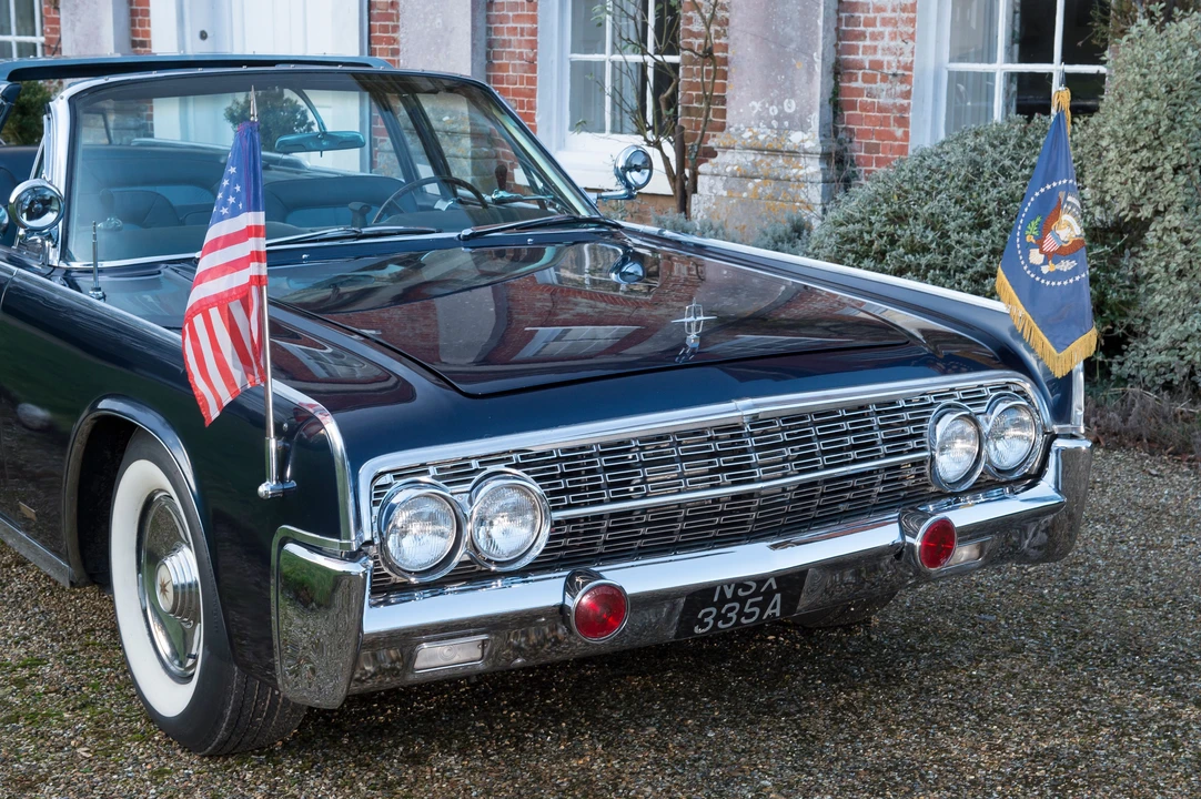 1963 Lincoln Continental 4th Gen - Image 5 of 26