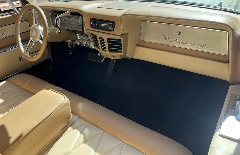 1963 Lincoln Continental 4th Gen - Image 4 of 4