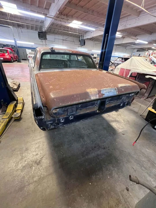 1963 Lincoln Continental 4th Gen - Image 4 of 4