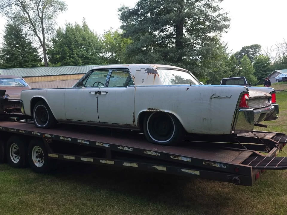 1963 Lincoln Continental 4th Gen - Image 2 of 5
