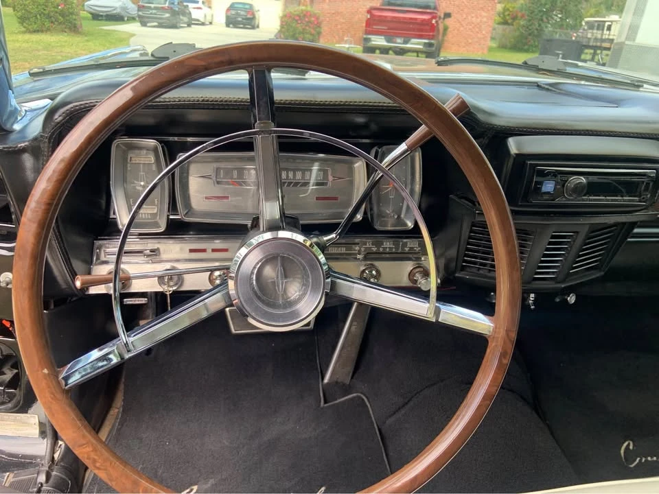 1963 Lincoln Continental 4th Gen - Image 8 of 11