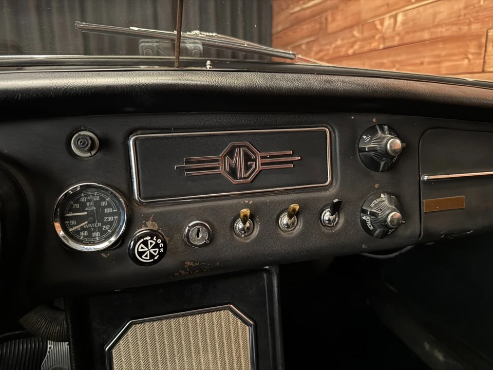 1963 MG MGB Roadster - Image 20 of 21