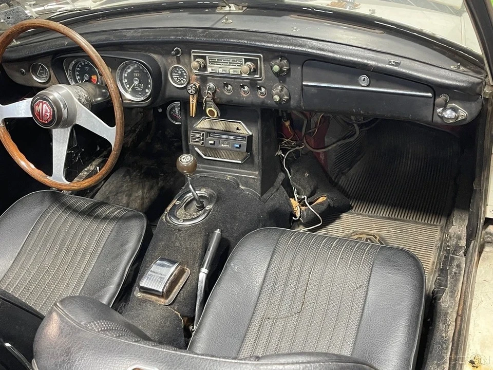 1963 MG MGB Roadster - Image 20 of 21