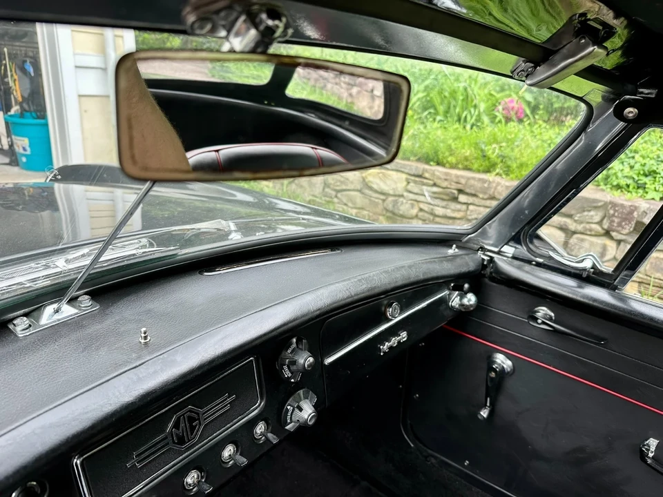 1963 MG MGB Roadster - Image 18 of 21