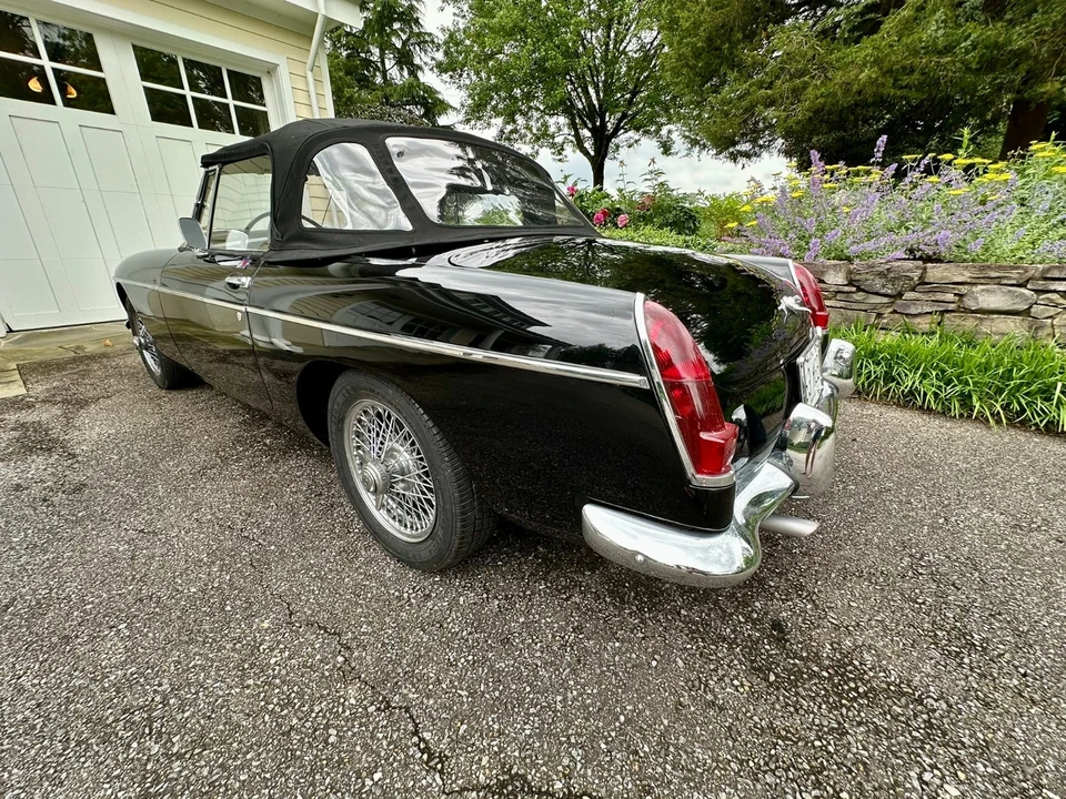 1963 MG MGB Roadster - Image 7 of 21