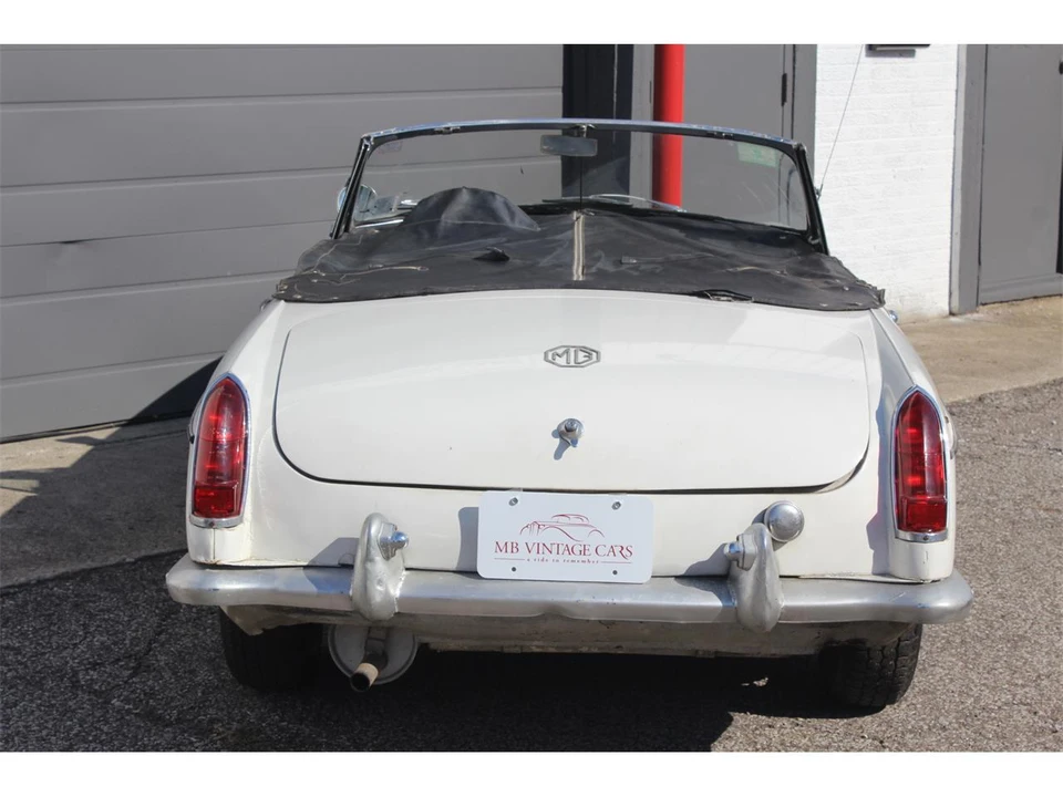 1963 MG MGB Roadster - Image 8 of 31