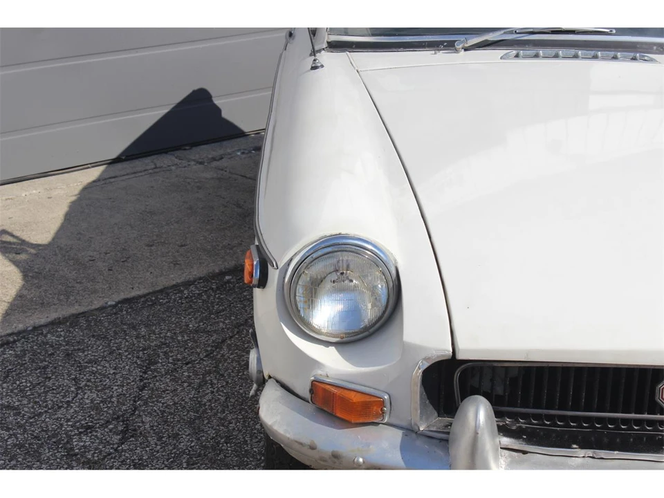 1963 MG MGB Roadster - Image 9 of 31