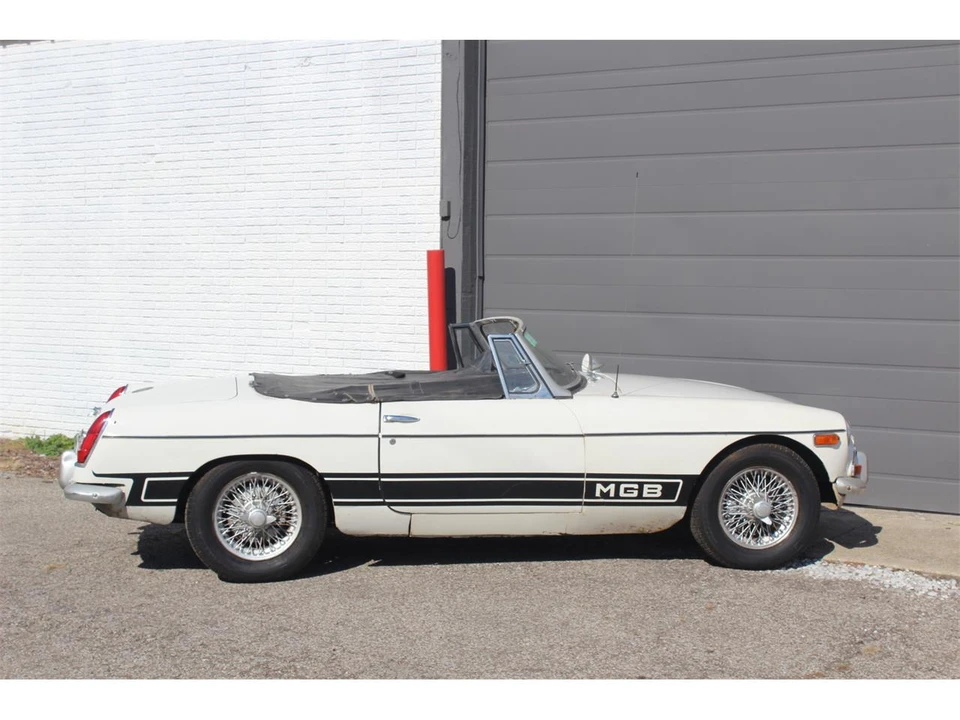 1963 MG MGB Roadster - Image 12 of 31
