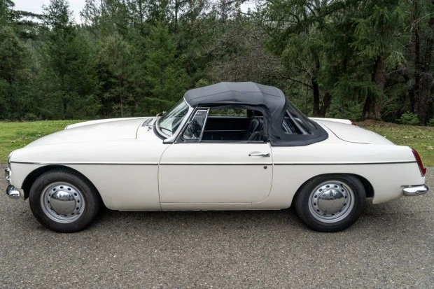 1963 MG MGB Roadster - Image 3 of 9