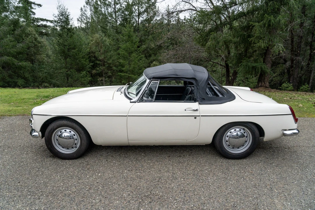 1963 MG MGB Roadster - Image 19 of 31