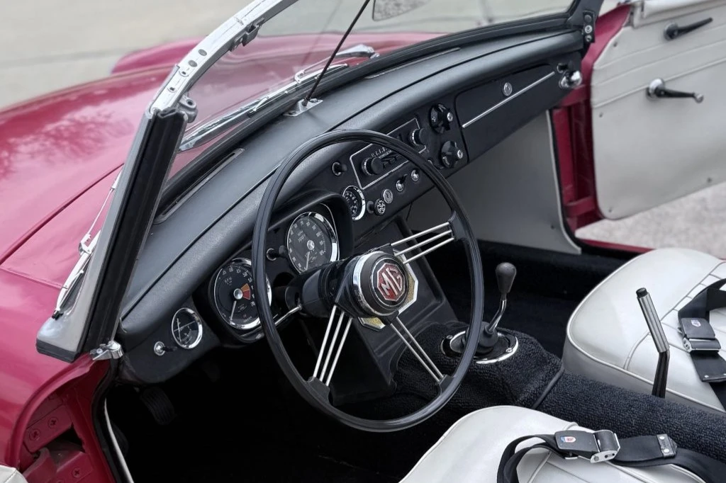 1963 MG MGB Roadster - Image 5 of 12
