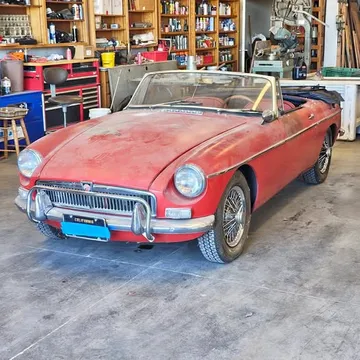 1963 MG B Roadster