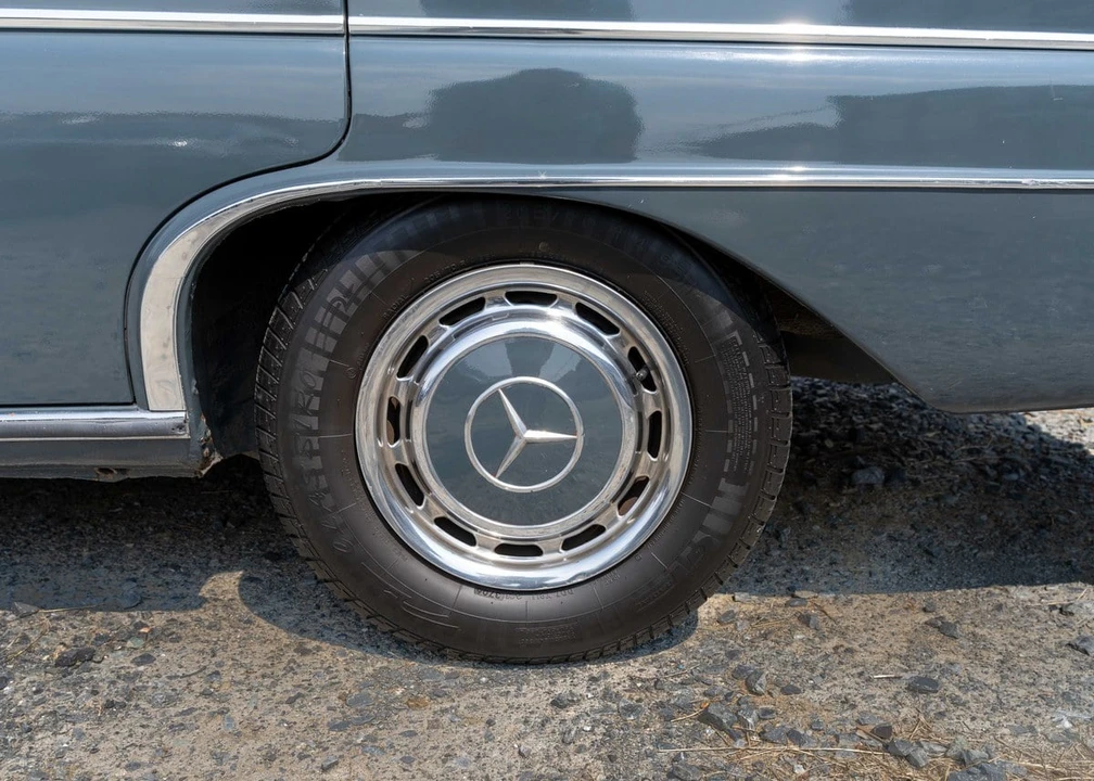 1963 Mercedes-Benz W112 - Image 11 of 30