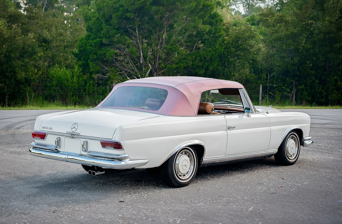 1963 Mercedes-Benz W111 Cabriolet - Image 12 of 31