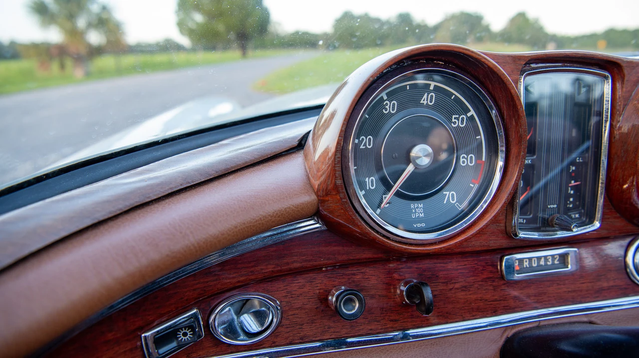 1963 Mercedes-Benz W111 Cabriolet - Image 17 of 31