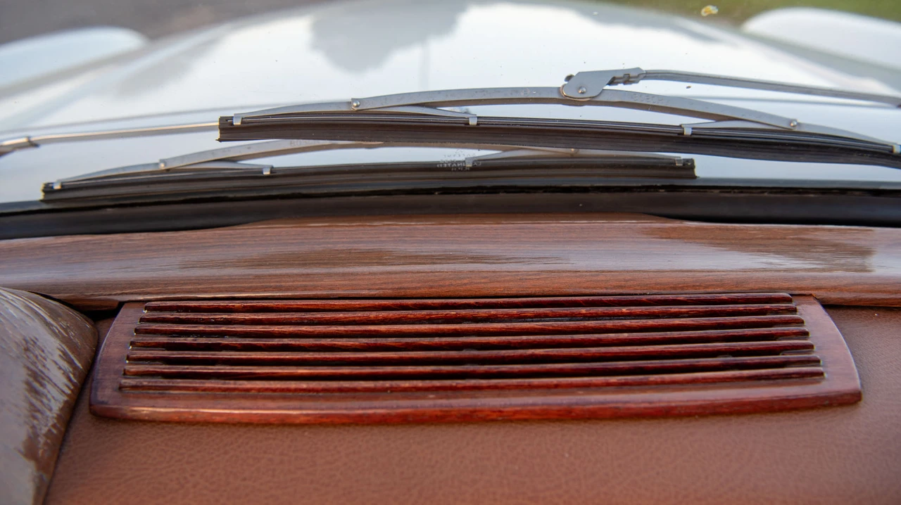 1963 Mercedes-Benz W111 Cabriolet - Image 27 of 31