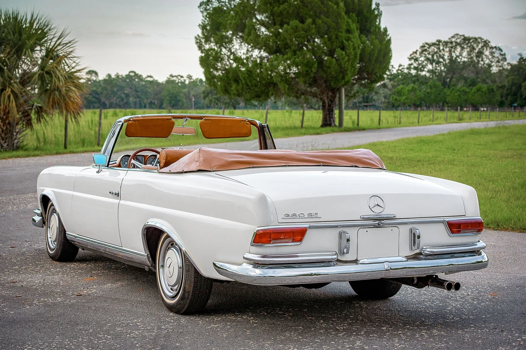 1963 Mercedes-Benz W111 Cabriolet - Image 7 of 31