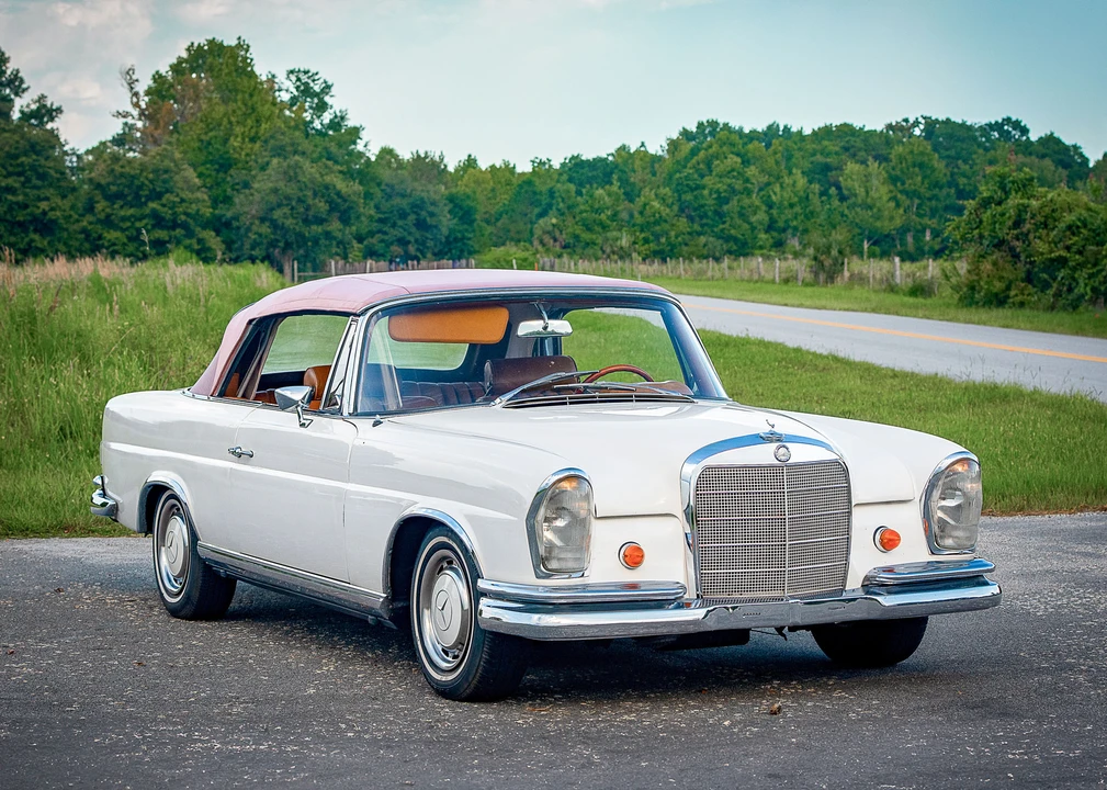 1963 Mercedes-Benz W111 Cabriolet - Image 10 of 31