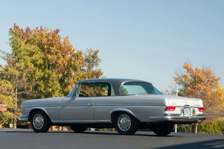 1963 Mercedes-Benz W128 - Image 2 of 5