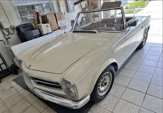 1963 Mercedes-Benz 230SL