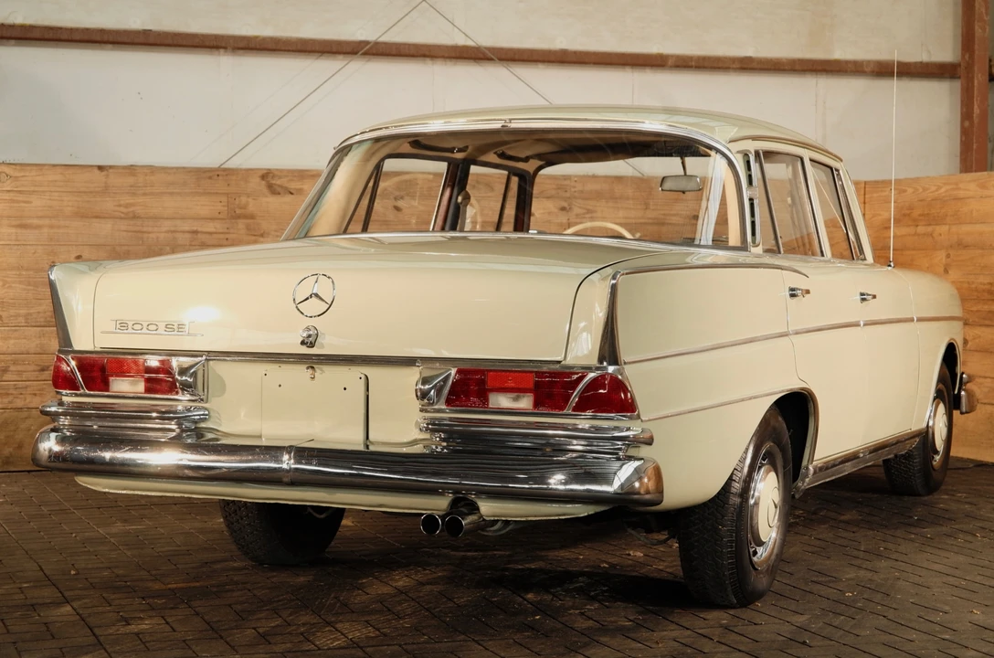 1963 Mercedes-Benz W112 - Image 15 of 31
