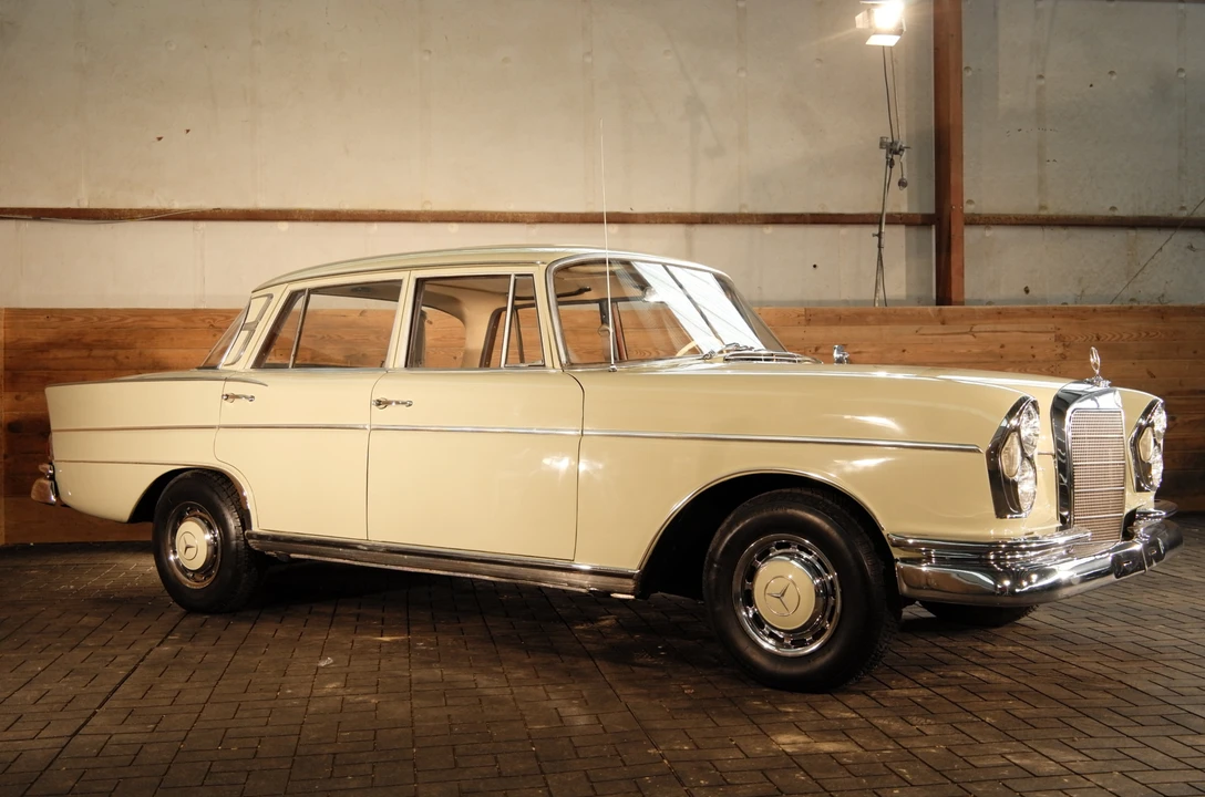 1963 Mercedes-Benz W112 - Image 20 of 31