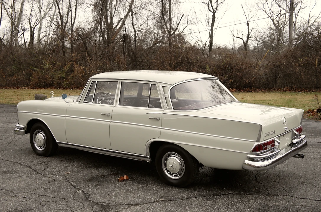1963 Mercedes-Benz W112 - Image 22 of 31