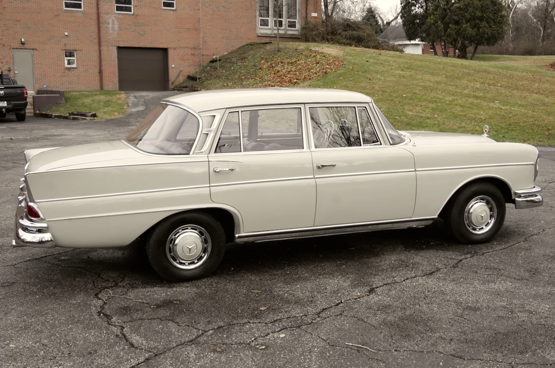 1963 Mercedes-Benz W112 - Image 13 of 31