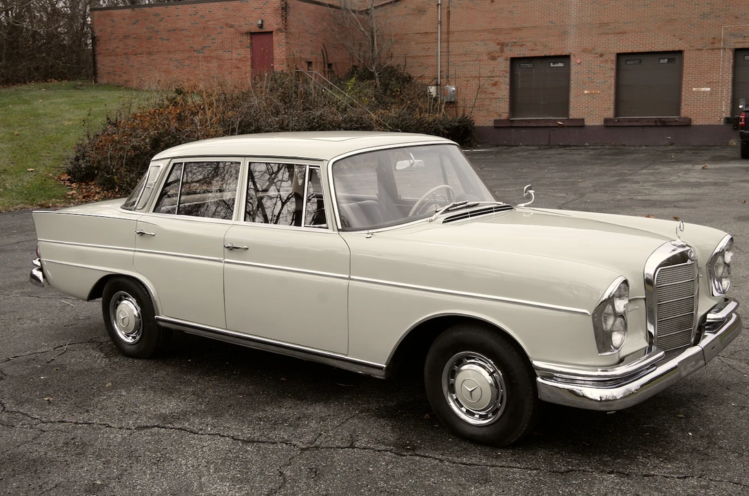 1963 Mercedes-Benz W112 - Image 11 of 31