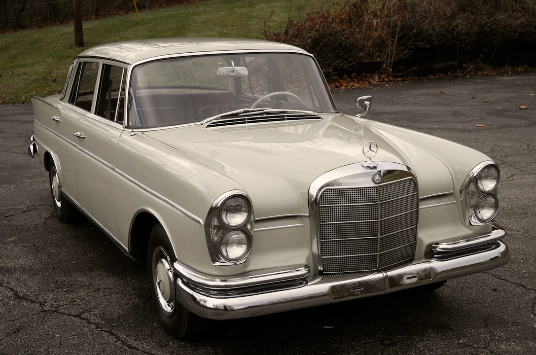 1963 Mercedes-Benz W112 - Image 8 of 31