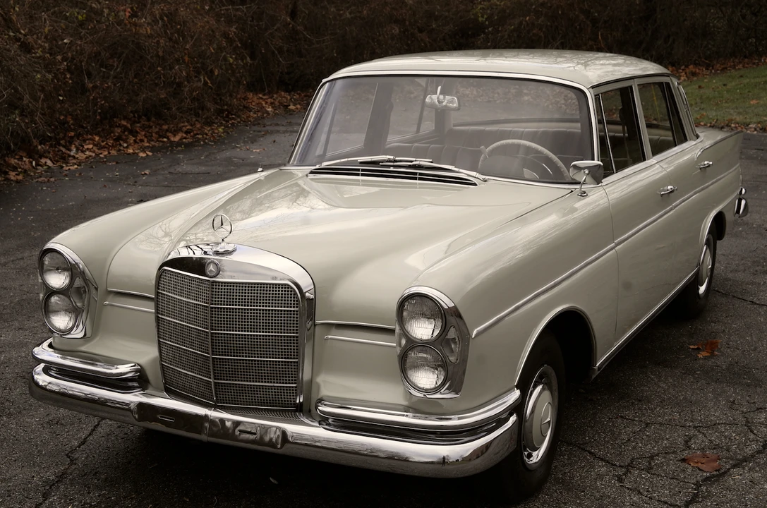 1963 Mercedes-Benz W112 - Image 4 of 31