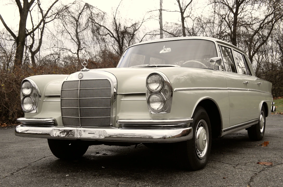 1963 Mercedes-Benz W112 - Image 5 of 31