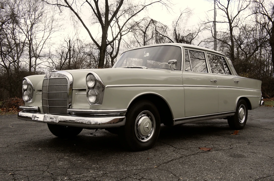 1963 Mercedes-Benz W112 - Image 3 of 31