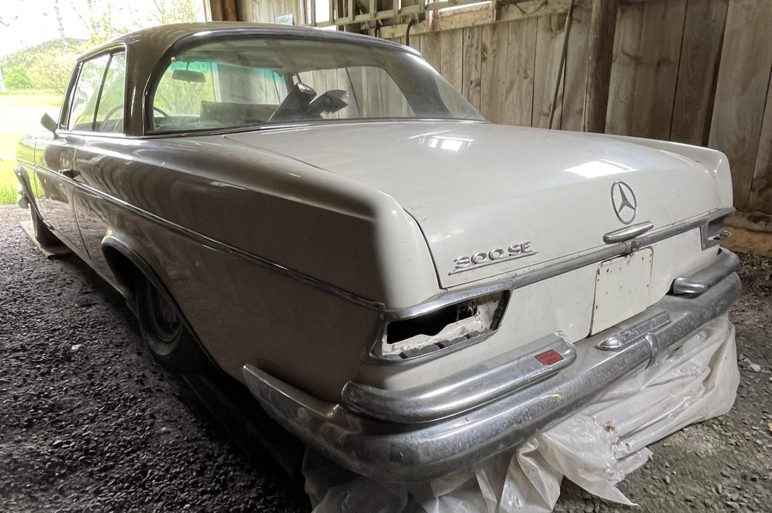 1963 Mercedes-Benz W112 - Image 4 of 31