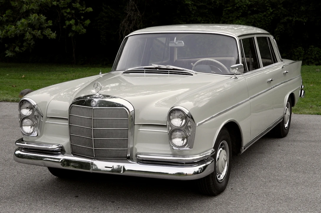 1963 Mercedes-Benz W112 - Image 3 of 31