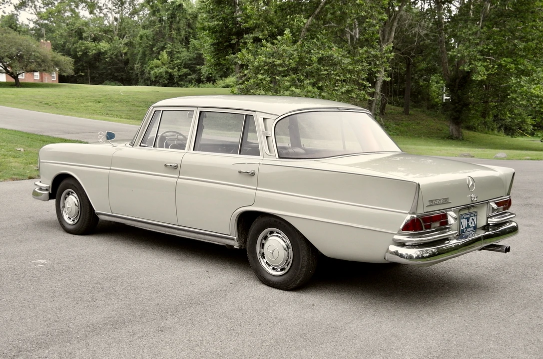 1963 Mercedes-Benz W112 - Image 10 of 31