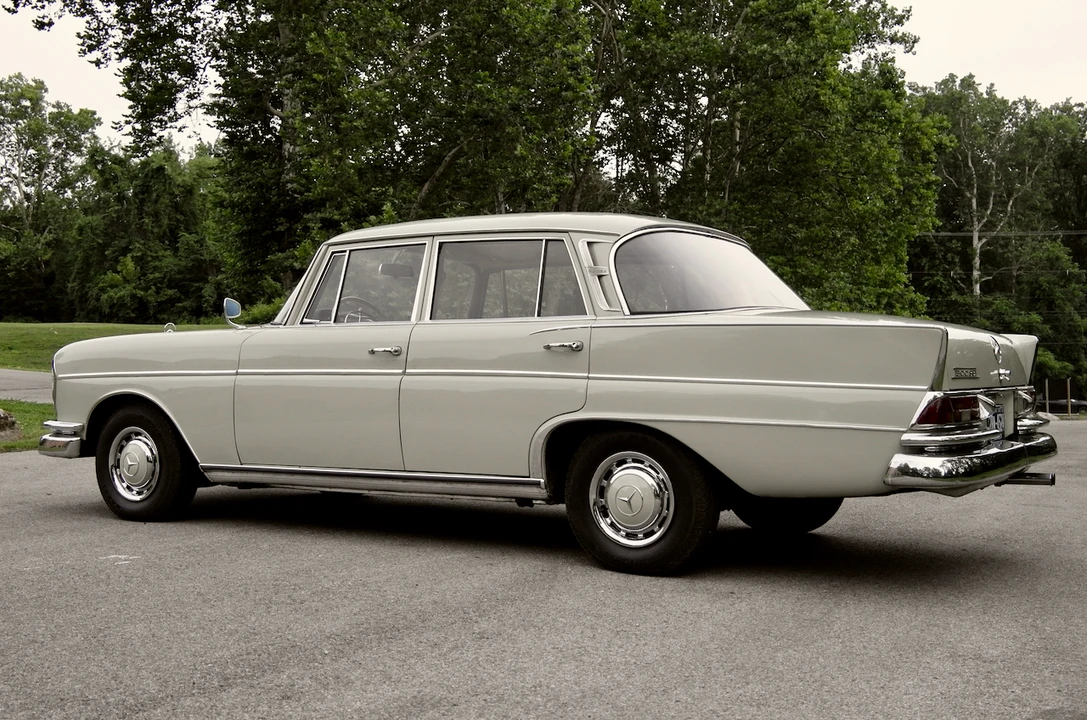 1963 Mercedes-Benz W112 - Image 8 of 31
