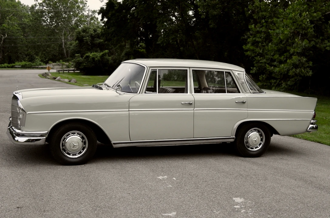 1963 Mercedes-Benz W112 - Image 6 of 31