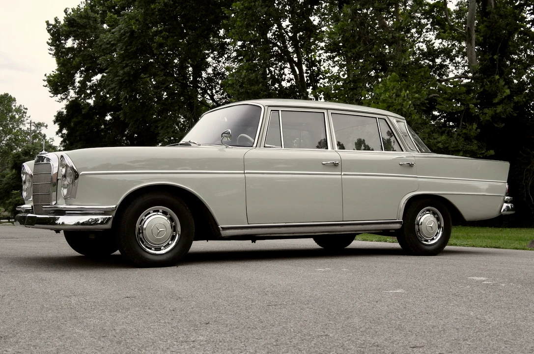 1963 Mercedes-Benz W112 - Image 5 of 31