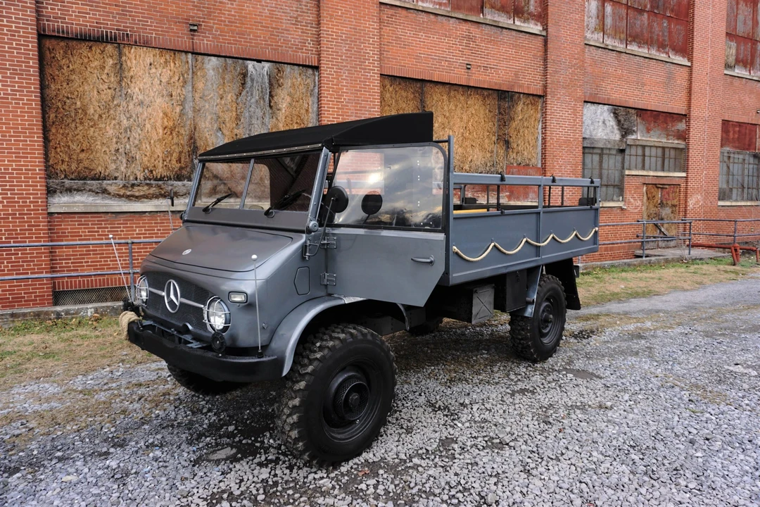 1963 Mercedes-Benz Unimog - Image 11 of 31