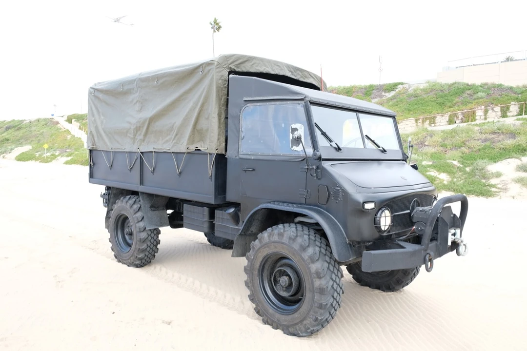 1963 Mercedes-Benz Unimog - Image 12 of 31