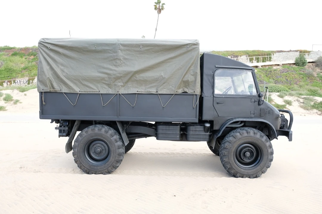 1963 Mercedes-Benz Unimog - Image 10 of 31