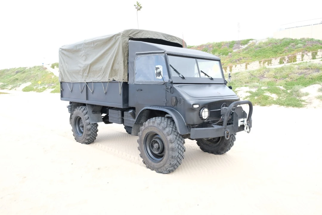 1963 Mercedes-Benz Unimog - Image 11 of 31