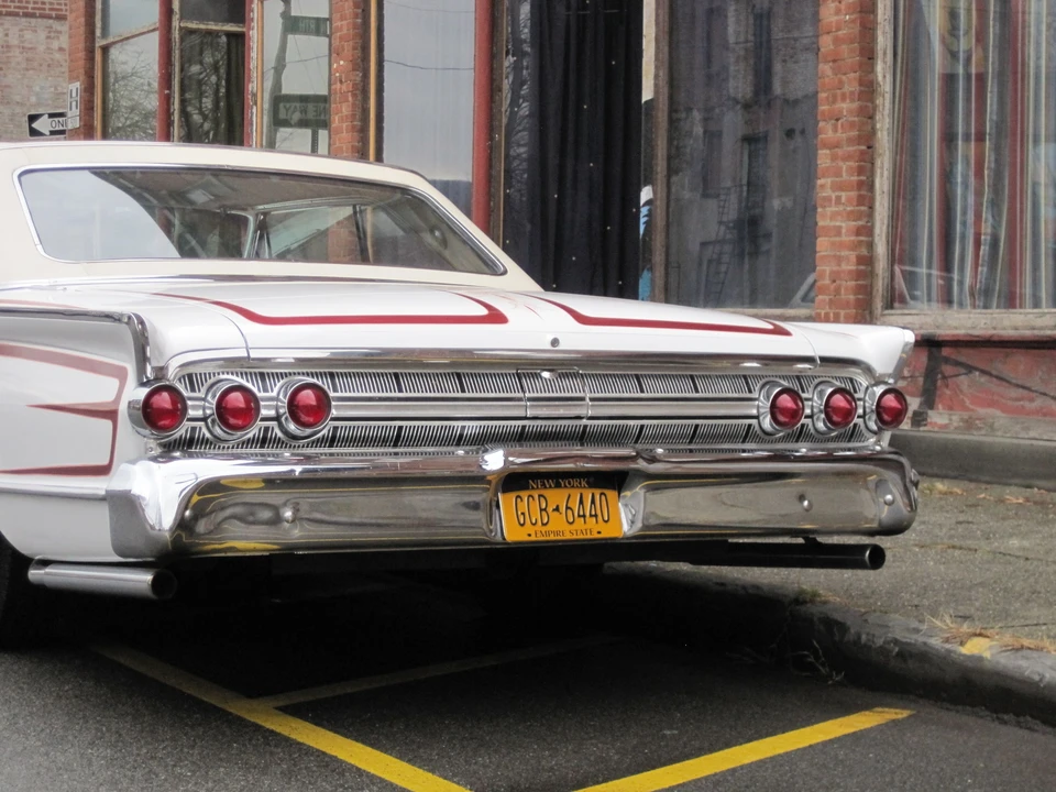 1963 Mercury Marauder - Image 11 of 12