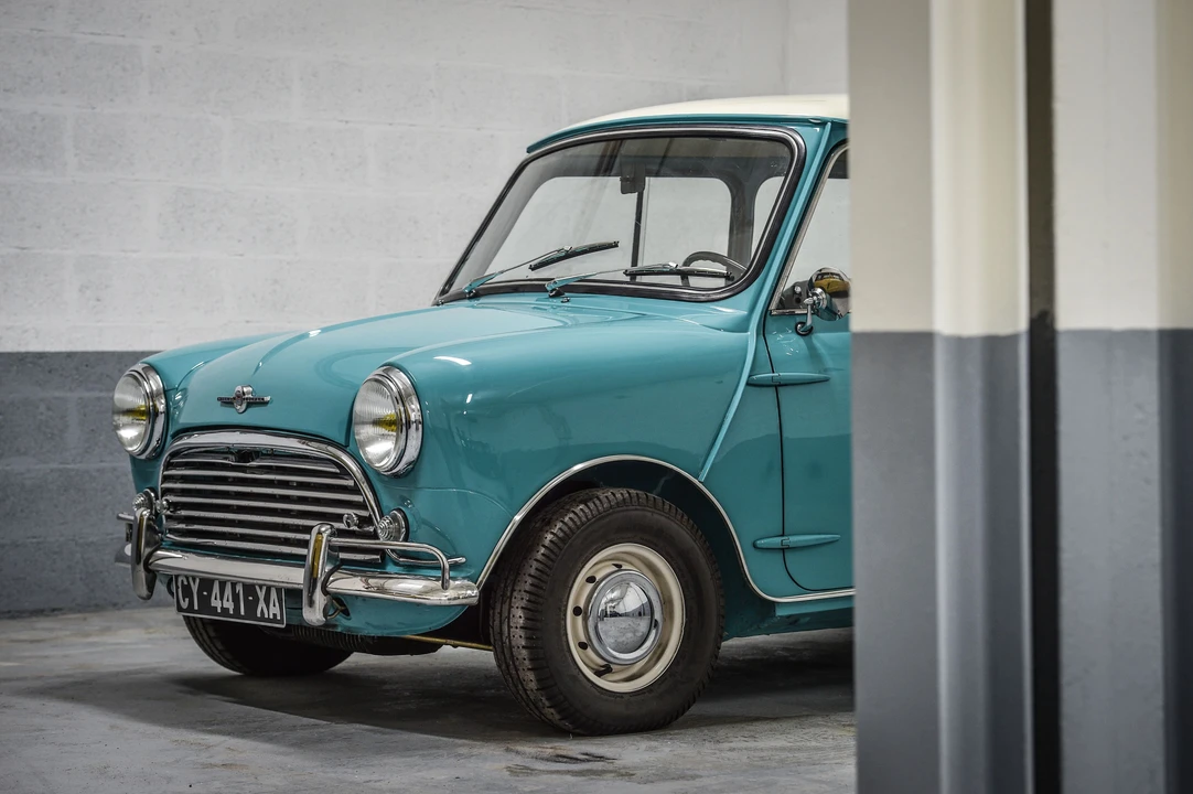 1963 Morris - Image 14 of 31