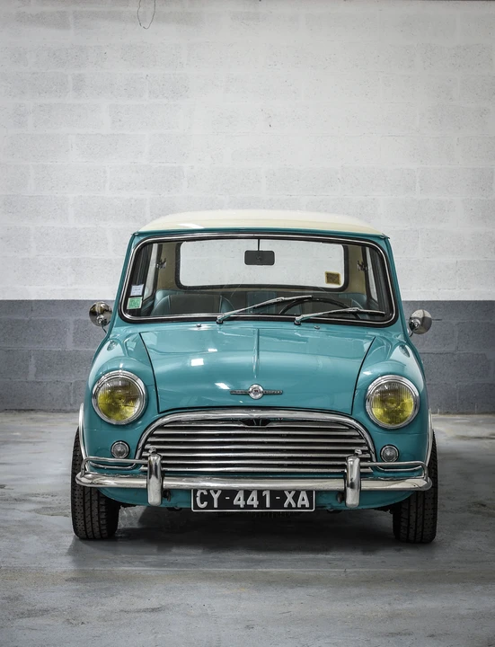 1963 Morris - Image 4 of 31