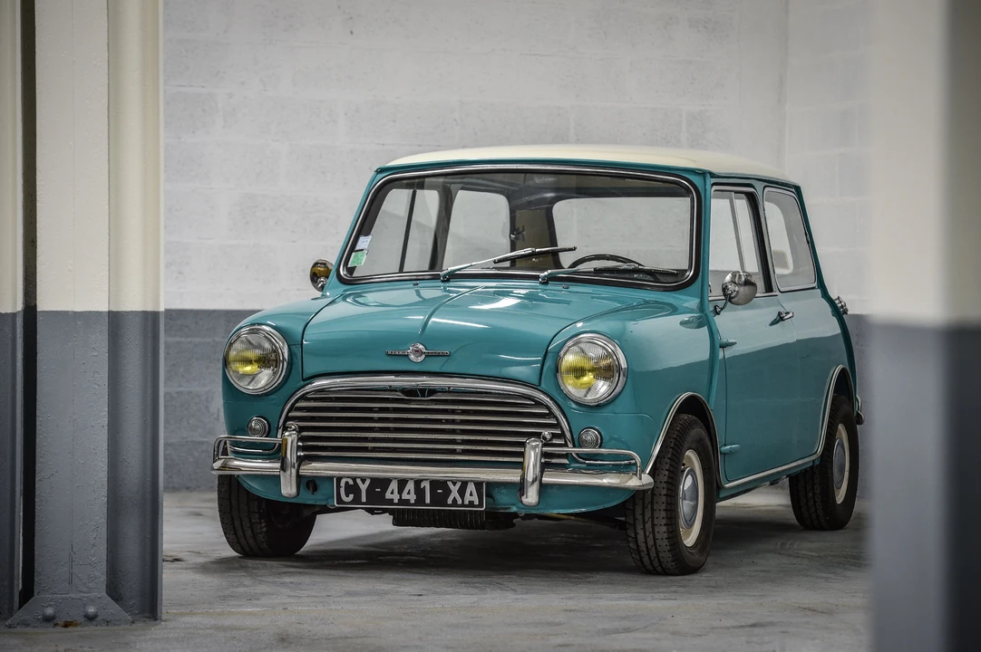 1963 Morris - Image 12 of 31