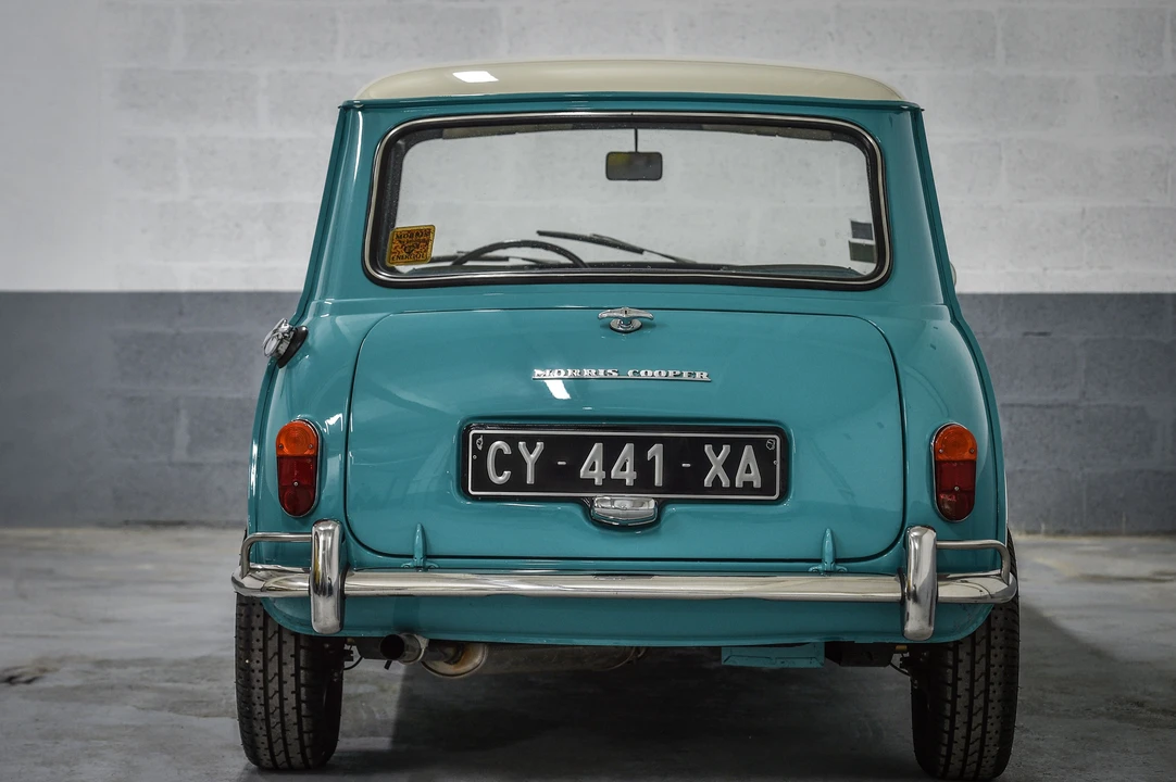 1963 Morris - Image 10 of 31