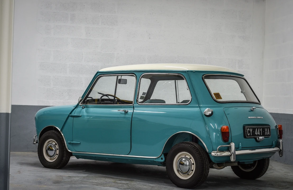 1963 Morris - Image 7 of 31