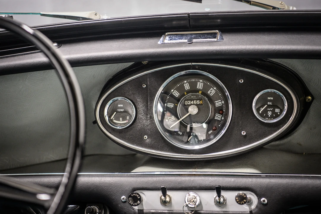 1963 Morris - Image 22 of 31
